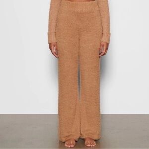 Skims Teddy Cozy Knit Lounge Pants in Camel S/M